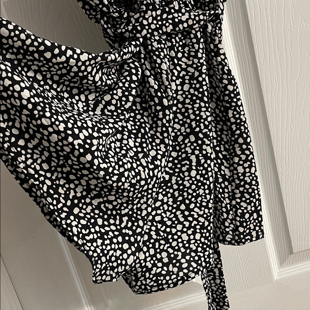 Fab’rik Black and White Spaghetti Strap Romper  Medium - Picture 5 of 5